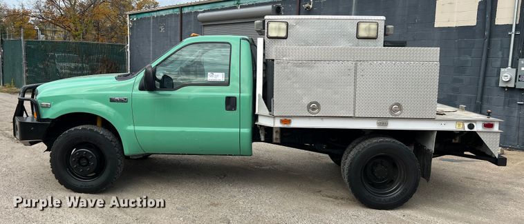 image for item DO8968 2004 Ford F550  brush fire truck