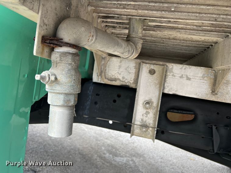 image for item DO8968 2004 Ford F550  brush fire truck