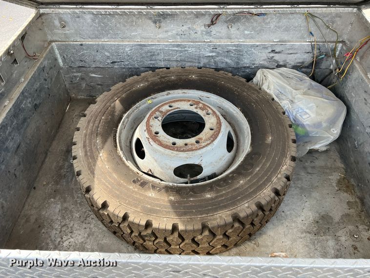 image for item DO8968 2004 Ford F550  brush fire truck