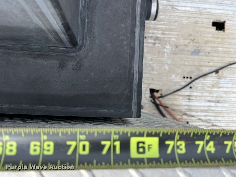 image for item DO8968 2004 Ford F550  brush fire truck