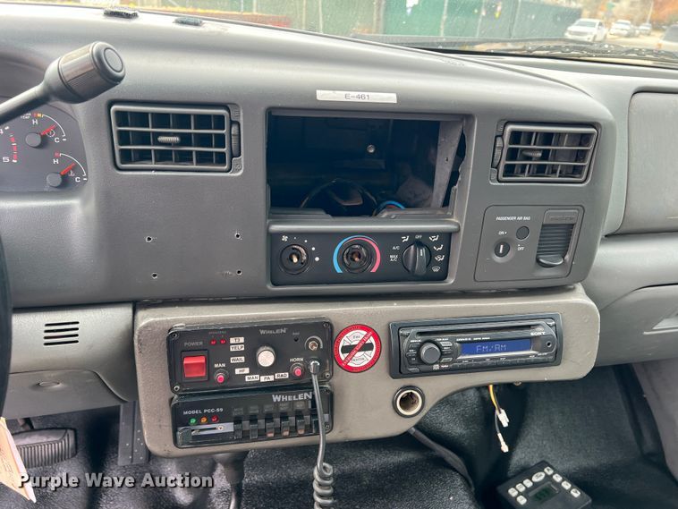 image for item DO8968 2004 Ford F550  brush fire truck