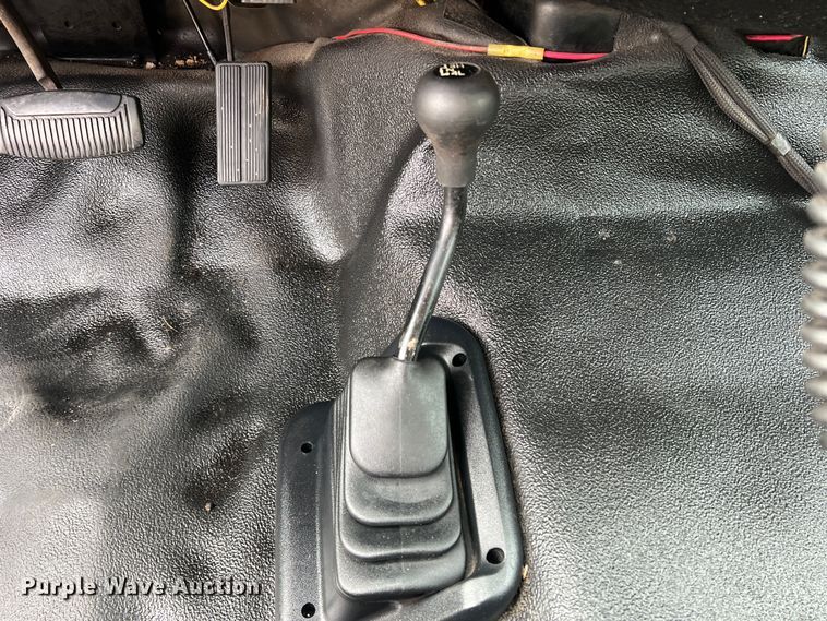 image for item DO8968 2004 Ford F550  brush fire truck