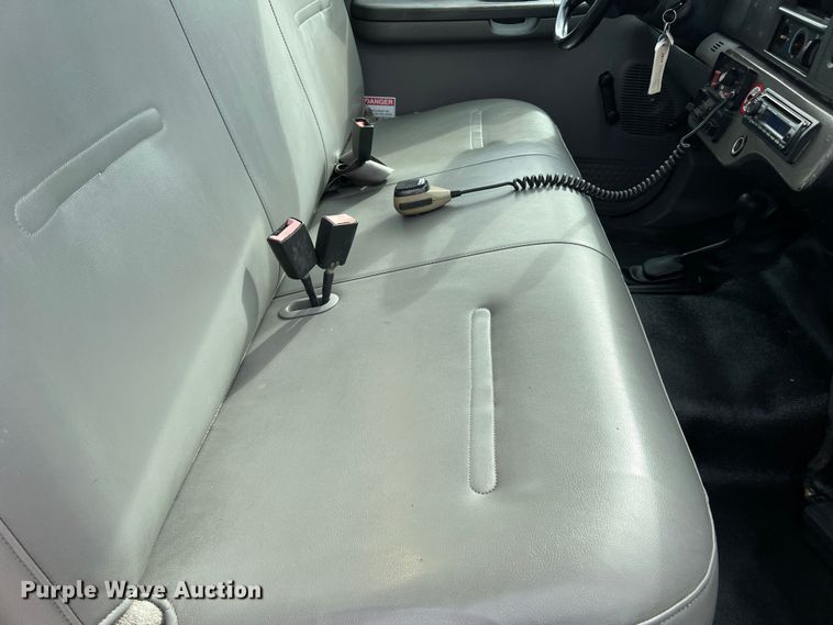 image for item DO8968 2004 Ford F550  brush fire truck