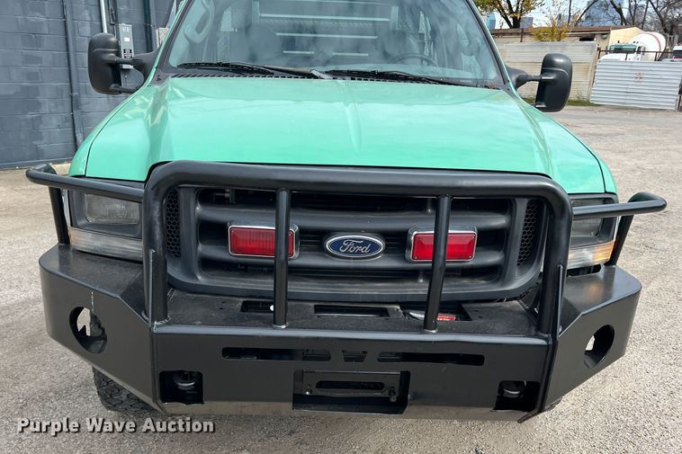 image for item DO8968 2004 Ford F550  brush fire truck