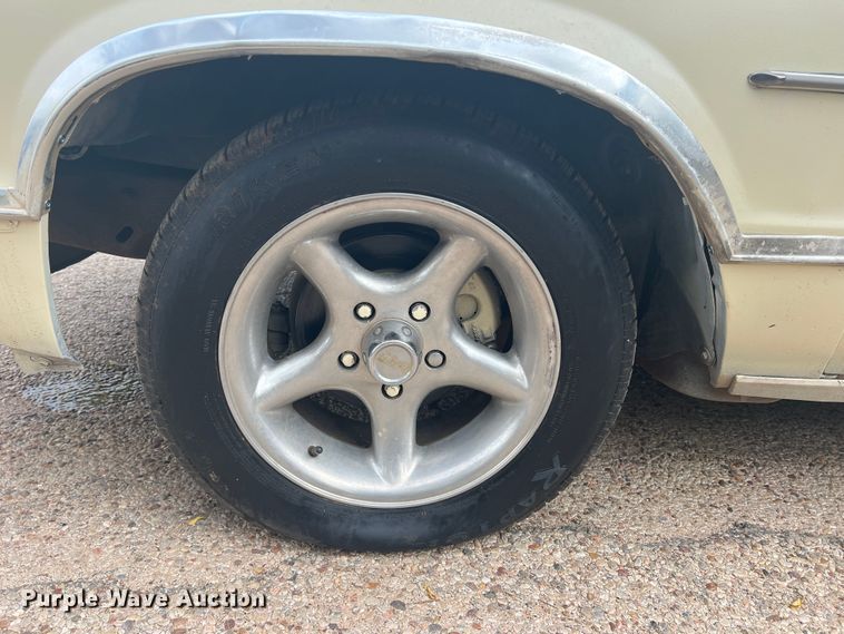 image for item DO8971 1981 GMC Caballero