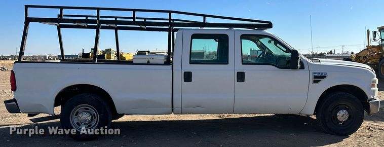 image for item JD9658 2010 Ford F250  Super Duty  Crew Cab pickup truck