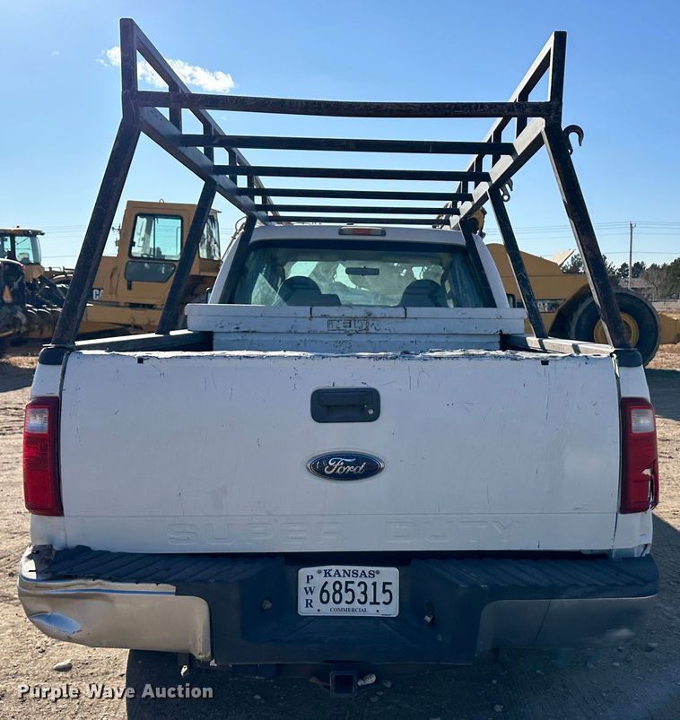 image for item JD9658 2010 Ford F250  Super Duty  Crew Cab pickup truck