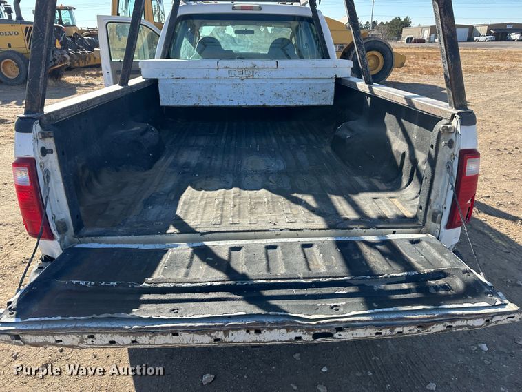 image for item JD9658 2010 Ford F250  Super Duty  Crew Cab pickup truck