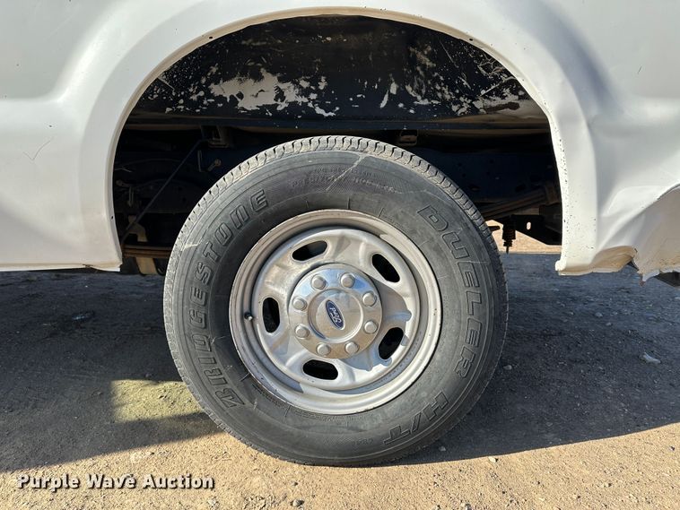 image for item JD9658 2010 Ford F250  Super Duty  Crew Cab pickup truck