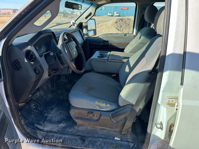 image for item JD9660 2011 Ford F250  Super Duty  Crew Cab pickup truck