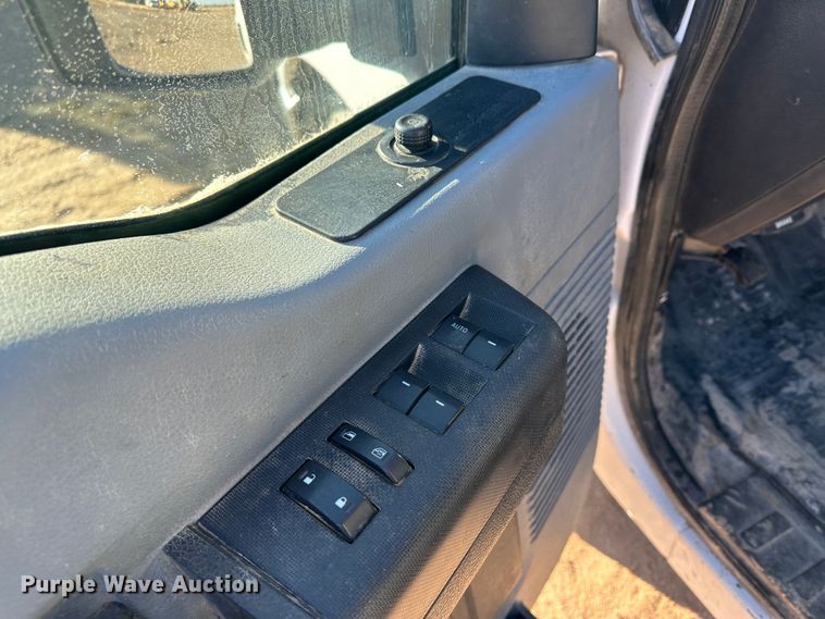 image for item JD9660 2011 Ford F250  Super Duty  Crew Cab pickup truck