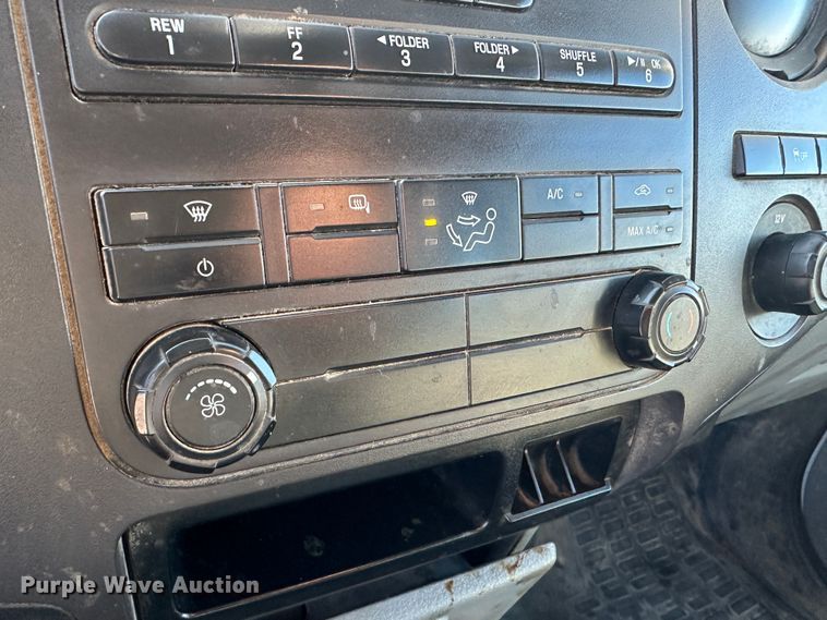 image for item JD9660 2011 Ford F250  Super Duty  Crew Cab pickup truck