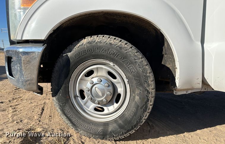 image for item JD9660 2011 Ford F250  Super Duty  Crew Cab pickup truck