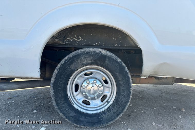 image for item JD9660 2011 Ford F250  Super Duty  Crew Cab pickup truck