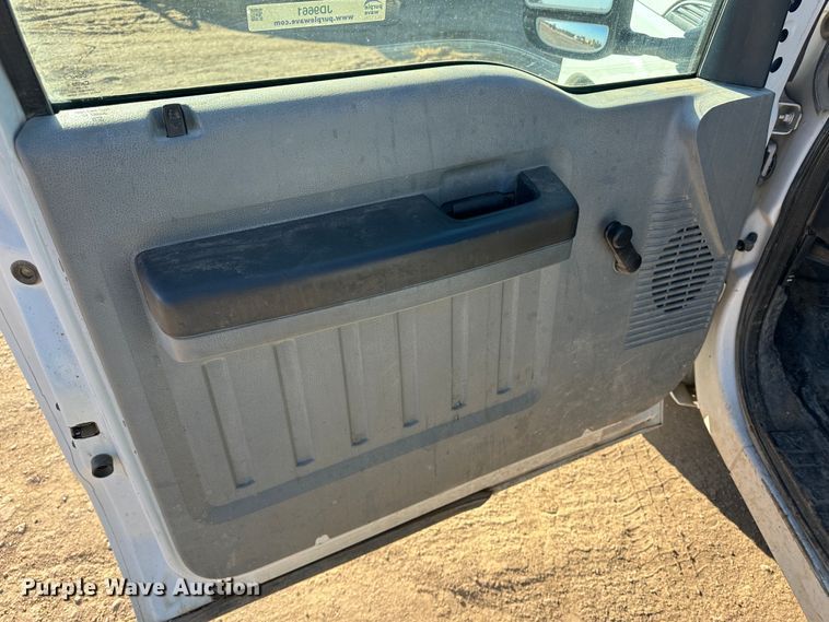 image for item JD9661 2012 Ford F250  Super Duty  Crew Cab pickup truck