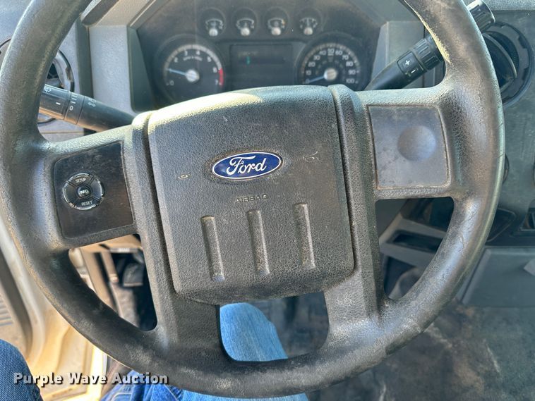 image for item JD9661 2012 Ford F250  Super Duty  Crew Cab pickup truck