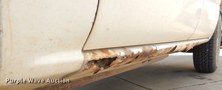 image for item JZ9046 2001 Chevrolet Suburban  SUV