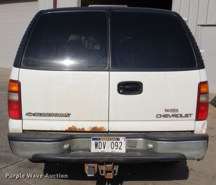 image for item JZ9046 2001 Chevrolet Suburban  SUV