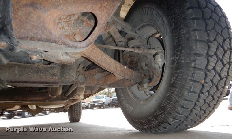 image for item JZ9046 2001 Chevrolet Suburban  SUV