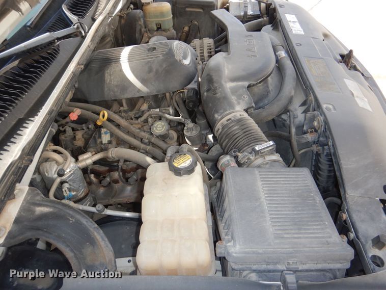 image for item JZ9046 2001 Chevrolet Suburban  SUV