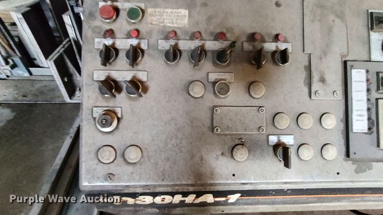 image for item LK9444 HEM H130HA-1  horizontal pivot bandsaw