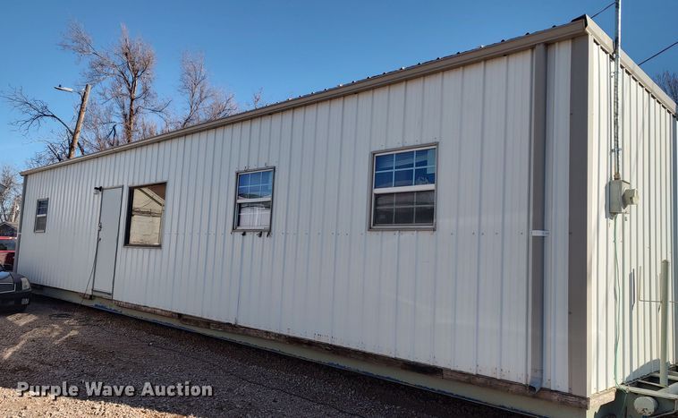 image for item LK9449 Oilfield doghouse