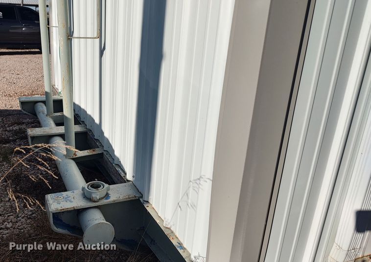 image for item LK9449 Oilfield doghouse