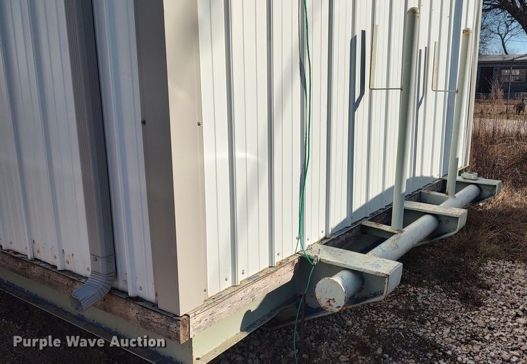 image for item LK9449 Oilfield doghouse