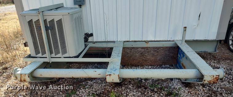 image for item LK9449 Oilfield doghouse