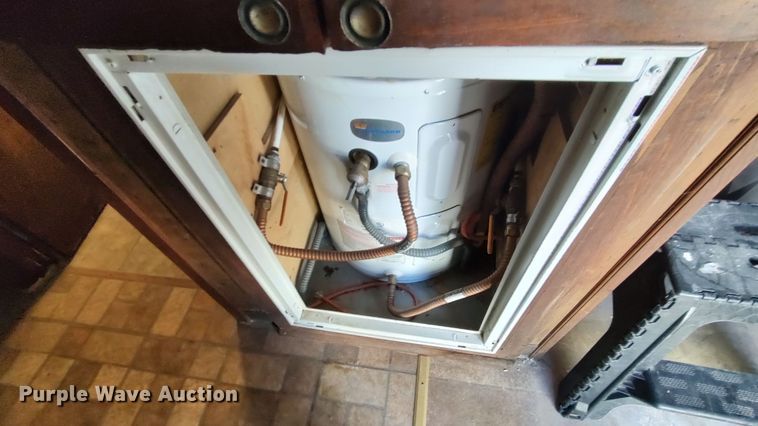 image for item LK9449 Oilfield doghouse