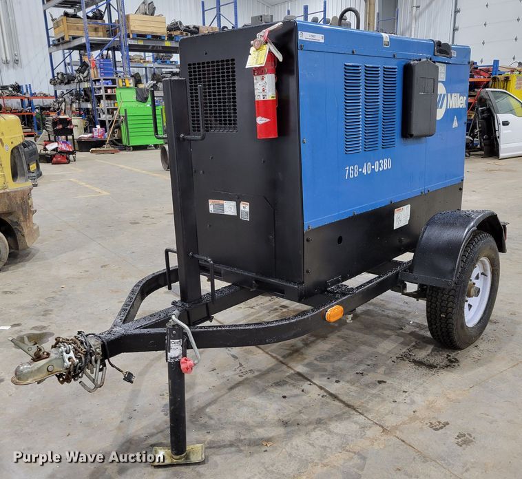 Miller Big Blue 400D welder in Waterloo, NE Item LY9857 sold Purple