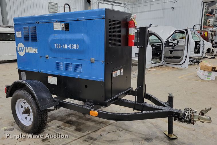 image for item LY9857 Miller Big Blue 400D  welder