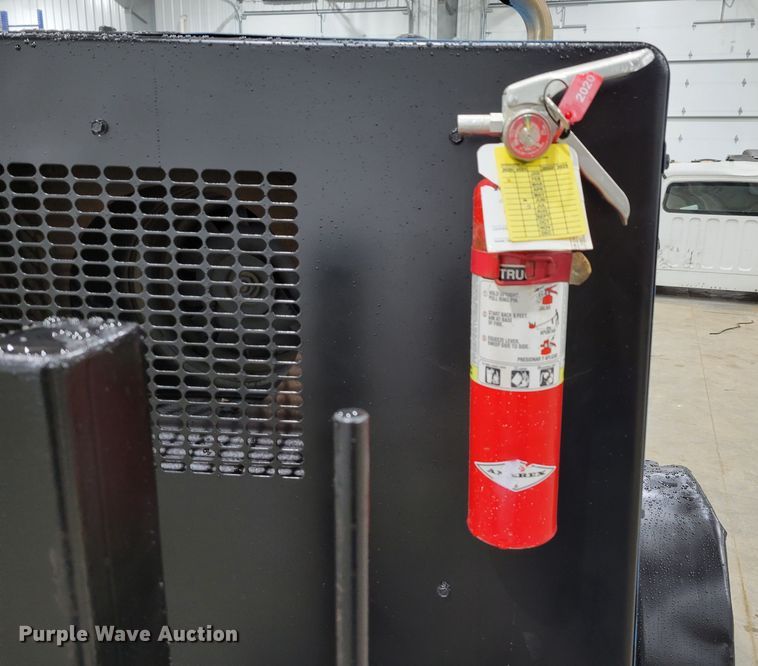 image for item LY9857 Miller Big Blue 400D  welder