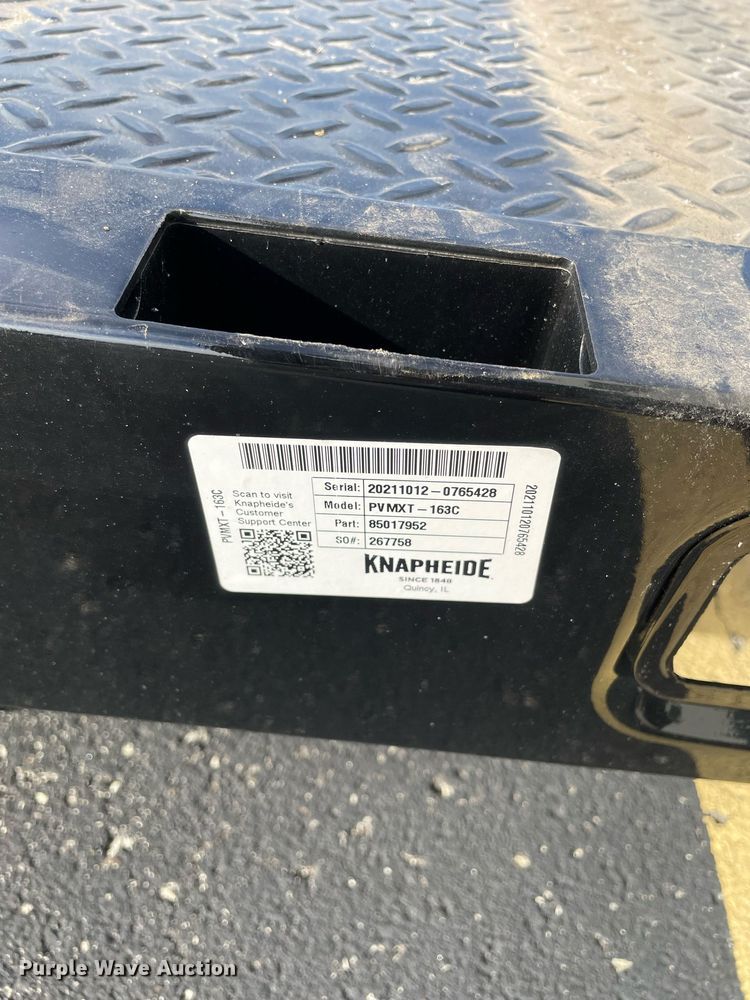 image for item MA9784 Knapheide PVMXT-163C  flatbed