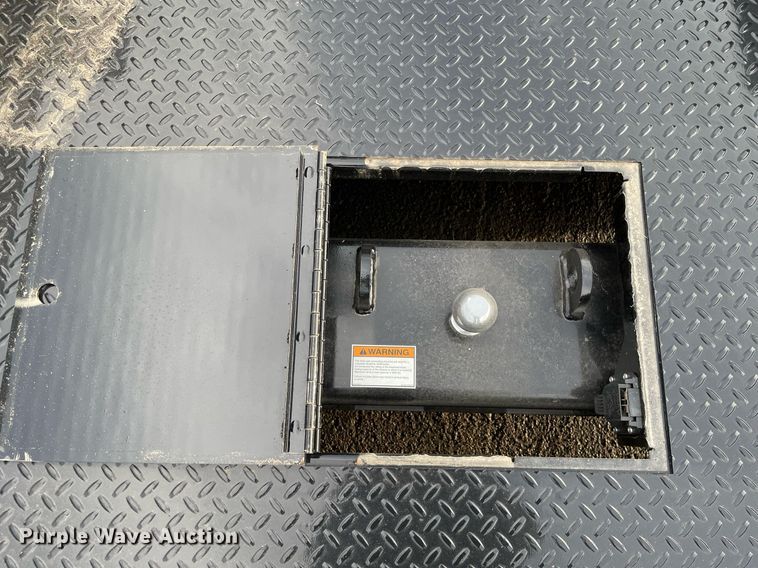 image for item MA9797 Knapheide PGND-116  flatbed