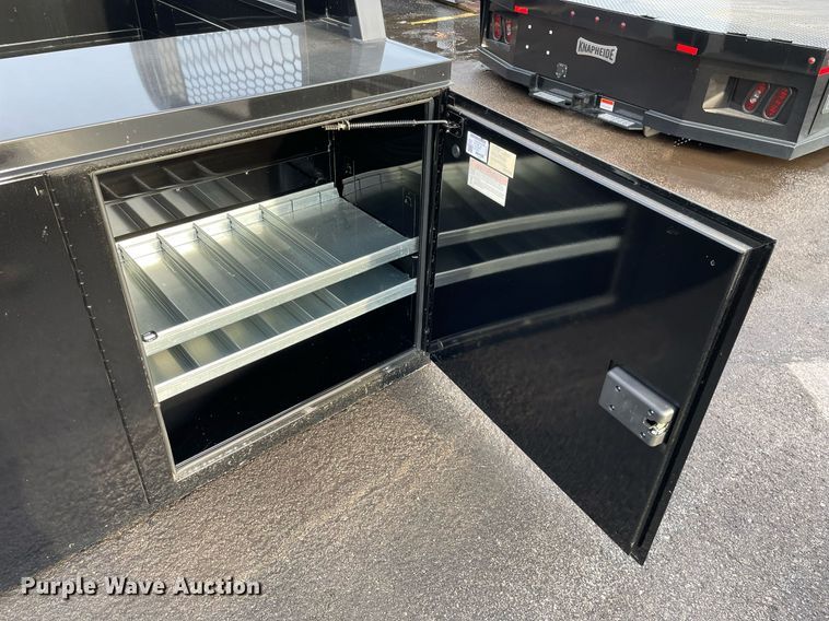 image for item MA9797 Knapheide PGND-116  flatbed