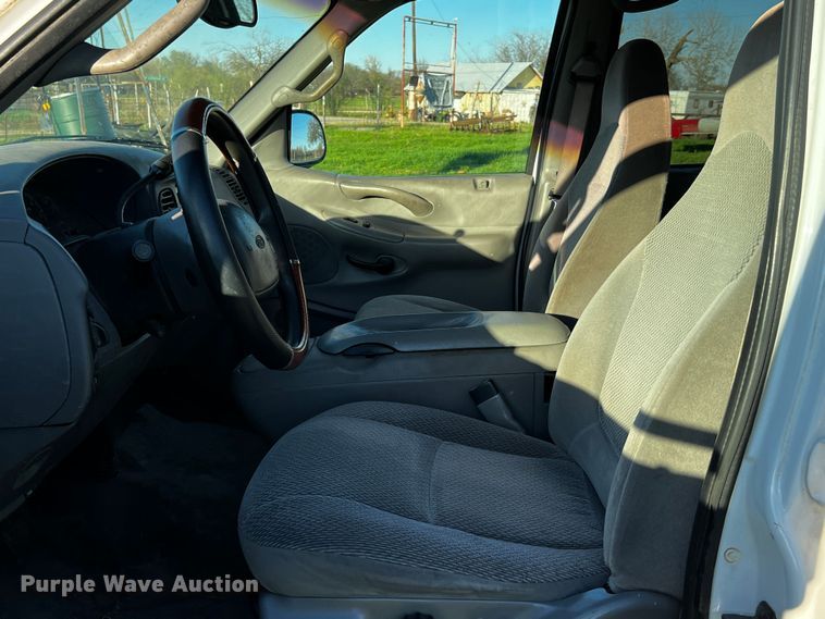 image for item MF9797 2001 Ford Expedition  SUV