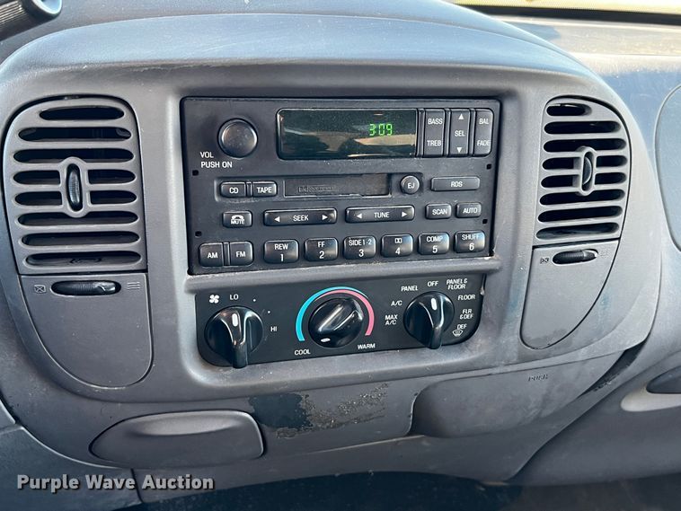 image for item MF9797 2001 Ford Expedition  SUV