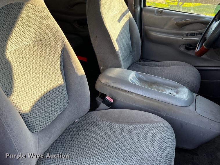 image for item MF9797 2001 Ford Expedition  SUV