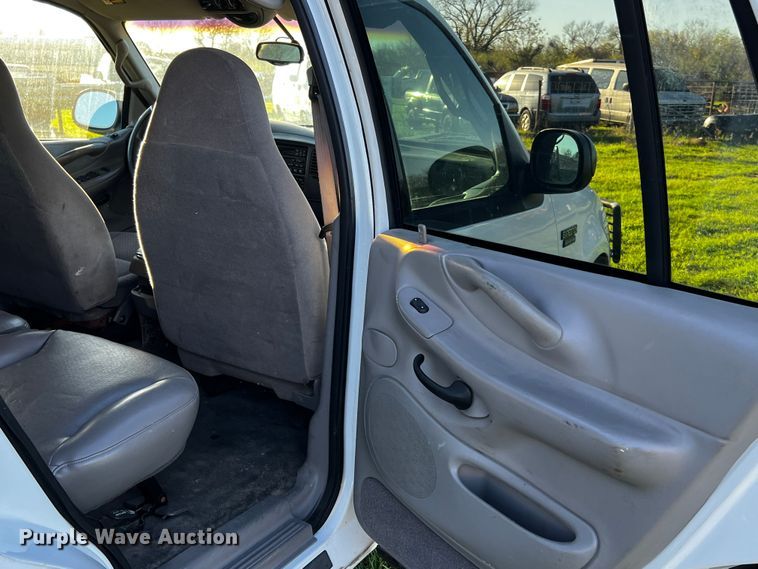 image for item MF9797 2001 Ford Expedition  SUV