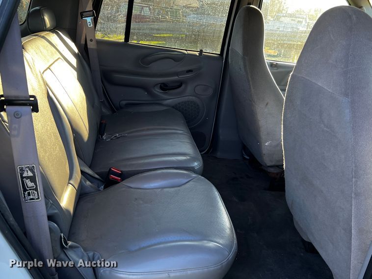 image for item MF9797 2001 Ford Expedition  SUV