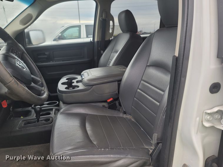 image for item MH9618 2013 Dodge Ram 2500HD  Crew Cab pickup truck