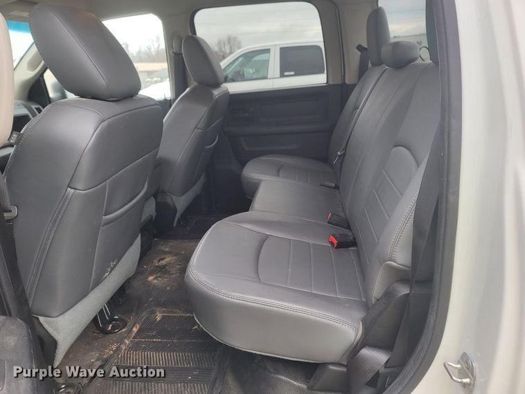 image for item MH9618 2013 Dodge Ram 2500HD  Crew Cab pickup truck