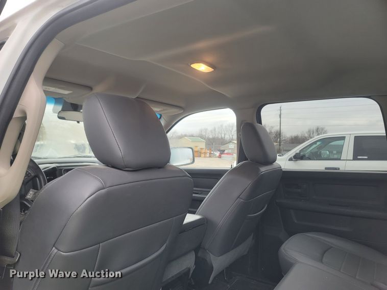 image for item MH9618 2013 Dodge Ram 2500HD  Crew Cab pickup truck