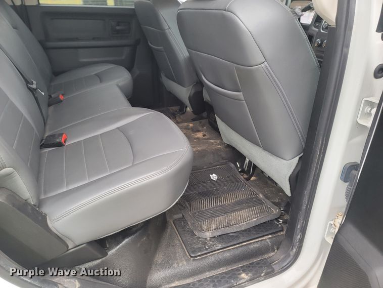 image for item MH9618 2013 Dodge Ram 2500HD  Crew Cab pickup truck