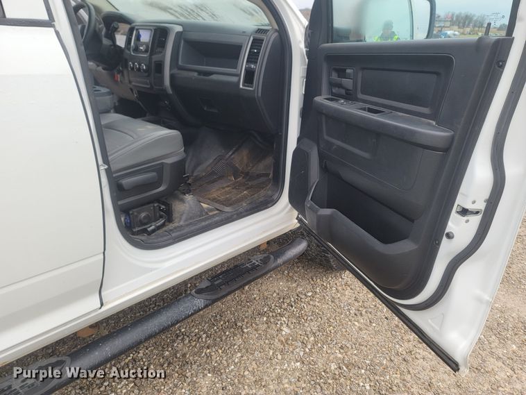 image for item MH9618 2013 Dodge Ram 2500HD  Crew Cab pickup truck