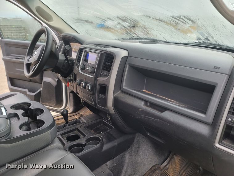 image for item MH9618 2013 Dodge Ram 2500HD  Crew Cab pickup truck