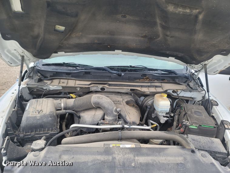 image for item MH9618 2013 Dodge Ram 2500HD  Crew Cab pickup truck