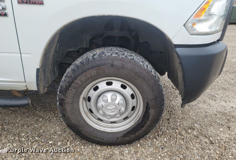 image for item MH9618 2013 Dodge Ram 2500HD  Crew Cab pickup truck