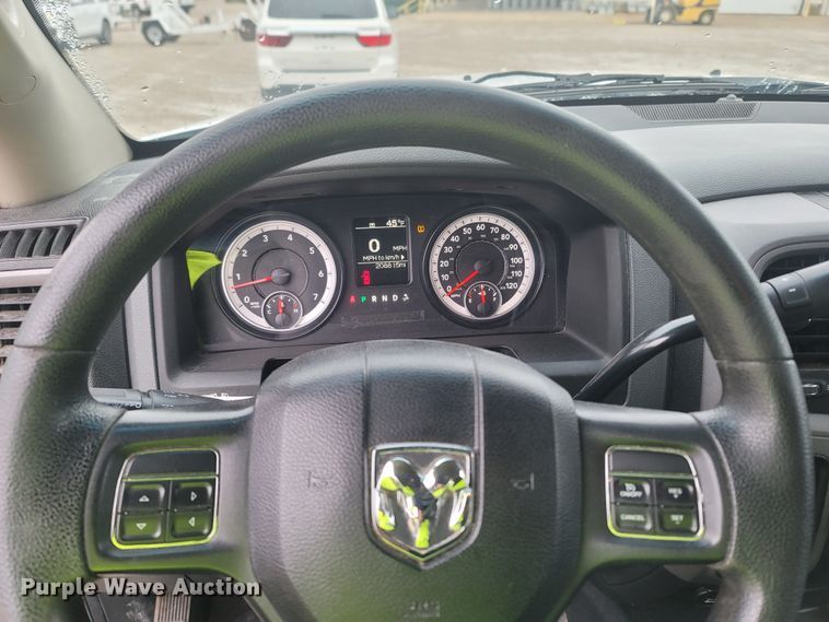 image for item MH9619 2014 Dodge Ram 2500HD  Crew Cab pickup truck